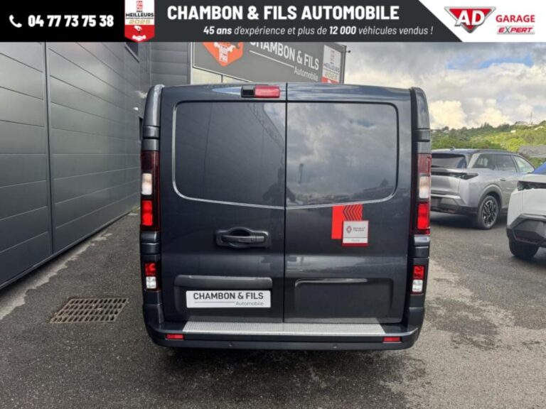Renault Trafic CABINE APPROFONDIE CA BLUE DCI 170 3T AUTO RED EDITION prix HT 35825 - Image 05 (July 7, 2026)