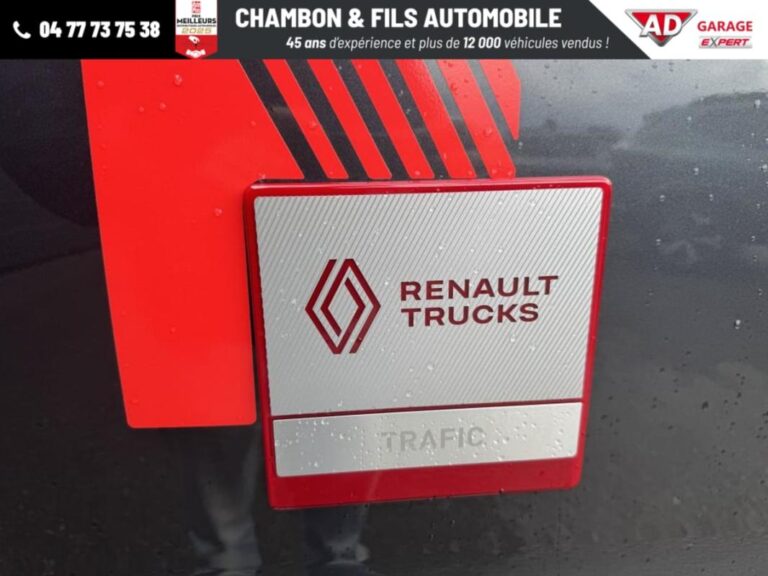 Renault Trafic CABINE APPROFONDIE CA BLUE DCI 170 3T AUTO RED EDITION prix HT 35825 - Image 09 (July 7, 2026)