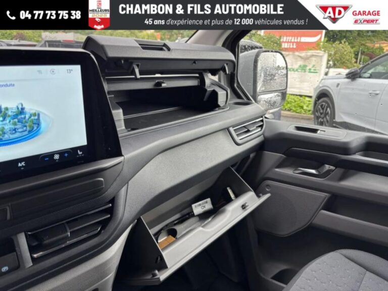 Ford Transit Custom FOURGON 320 2.0 ECOBLUE 170 CH BVA8 LIMITED Prix: 36658 HT - Image 19 (July 7, 2026)