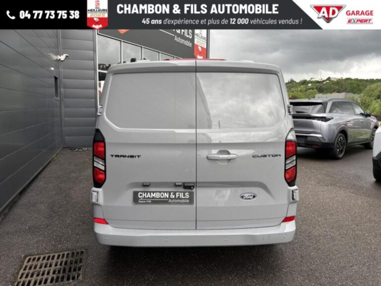 Ford Transit Custom FOURGON 320 2.0 ECOBLUE 170 CH BVA8 LIMITED Prix: 36658 HT - Image 05 (July 7, 2026)