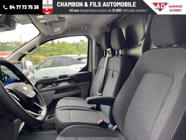 Ford Transit Custom FOURGON 320 2.0 ECOBLUE 170 CH BVA8 LIMITED Prix: 36658 HT - Image 08 (July 7, 2026)
