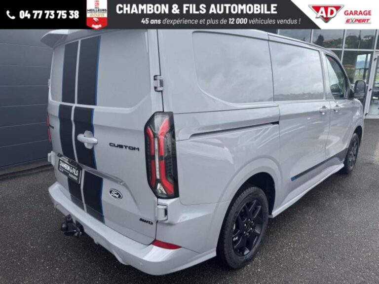 Ford Transit Custom FOURGON 320 2.0 ECOBLUE 170 CH BVA8 4X4 SPORT Prix: 42908 HT - Image 04 (July 7, 2026)