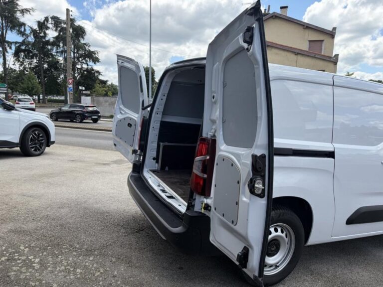 Citroën Berlingo Van III XL 950kg BHDi 100 S&S BVM6 Pack Premium Connect – 5 options incluses - Image 06 (July 7, 2026)
