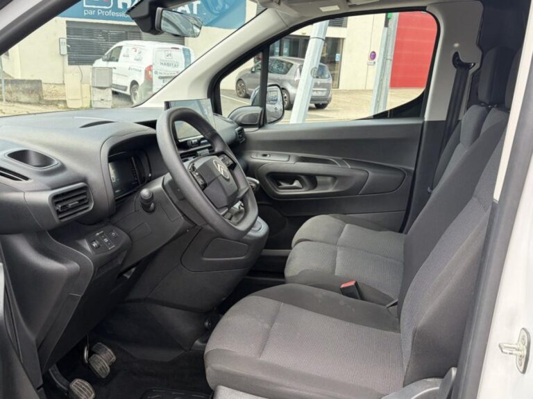 Citroën Berlingo Van III XL 950kg BHDi 100 S&S BVM6 Pack Premium Connect – 5 options incluses - Image 08 (July 7, 2026)