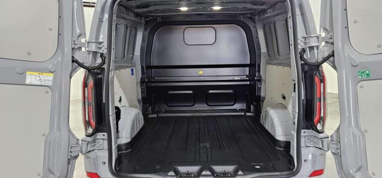 Ford Transit Custom CABINE APPROFONDIE CA 320 2.0 ECOBLUE 170 CH BVA8 SPORT - Image 18 (July 7, 2026)