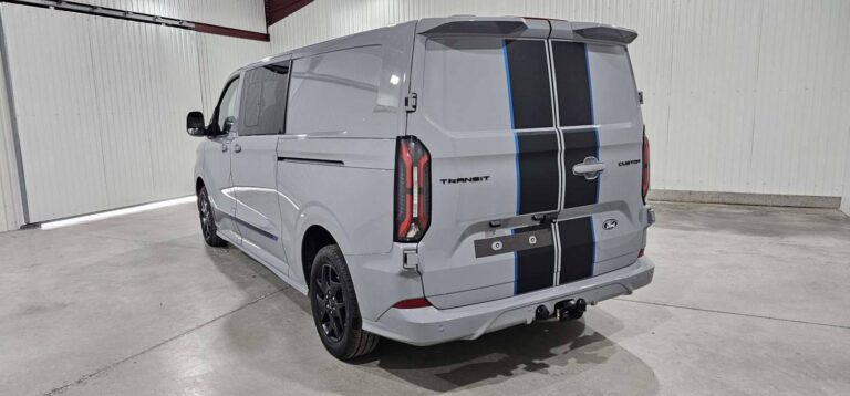 Ford Transit Custom CABINE APPROFONDIE CA 320 2.0 ECOBLUE 170 CH BVA8 SPORT - Image 03 (July 7, 2026)