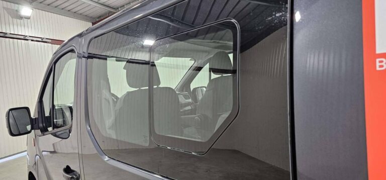 Renault Trafic CABINE APPROFONDIE CA BLUE DCI 170 BVA9 RED EDITION EXCLUSIVE - Image 07 (July 7, 2026)
