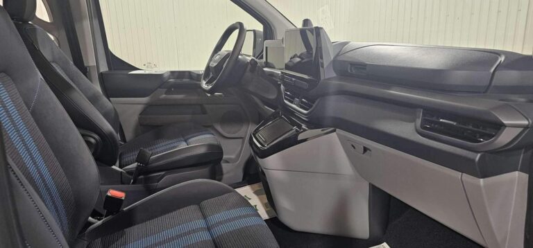 Ford Transit Custom CABINE APPROFONDIE CA 320 2.0 ECOBLUE 170 CH BVA8 SPORT - Image 11 (July 7, 2026)