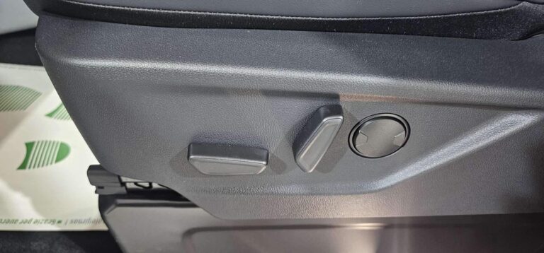 Ford Transit Custom CABINE APPROFONDIE CA 320 2.0 ECOBLUE 170 CH BVA8 SPORT - Image 12 (July 7, 2026)