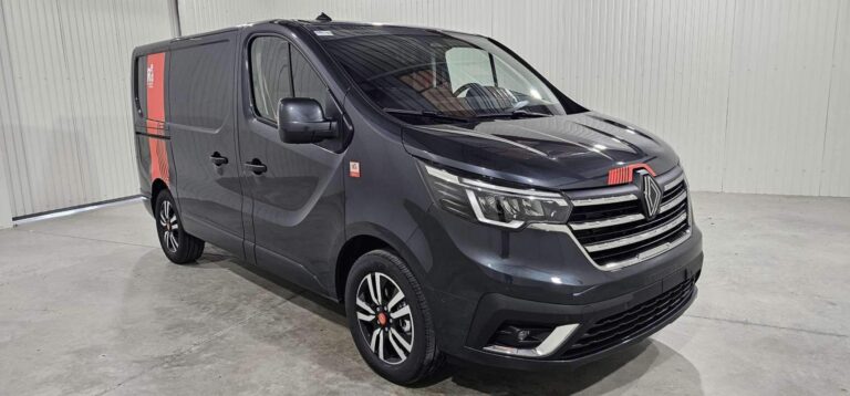 Renault Trafic FOURGON BLUE DCI 170 AUTO RED EDITION EXCLUSIVE - Image 14 (July 7, 2026)