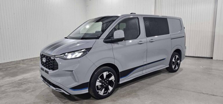 Ford Transit Custom CABINE APPROFONDIE CA 320 2.0 ECOBLUE 170 CH BVA8 SPORT - Image 01 (July 7, 2026)