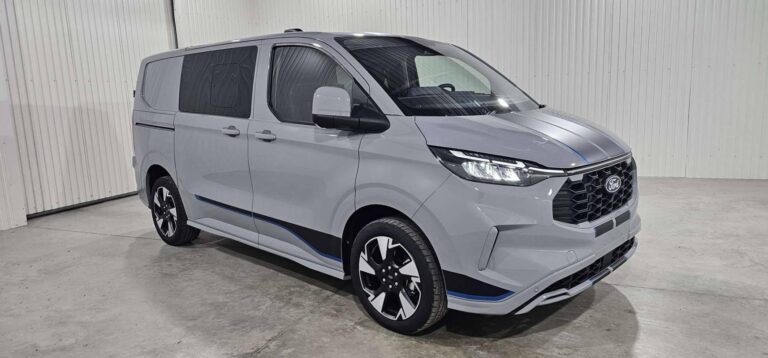 Ford Transit Custom CABINE APPROFONDIE CA 320 2.0 ECOBLUE 170 CH BVA8 SPORT - Image 15 (July 7, 2026)