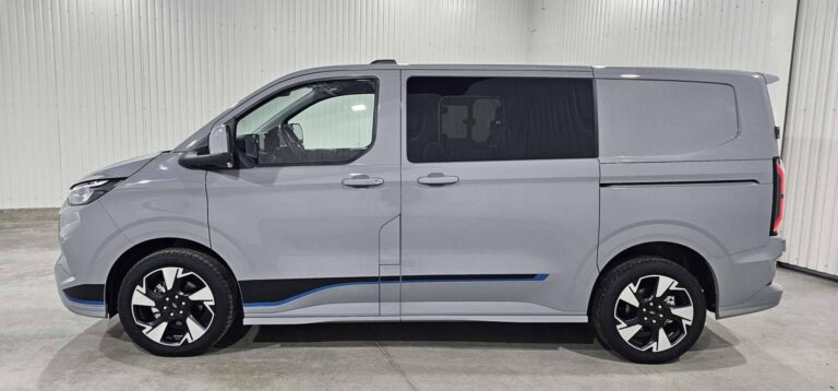 Ford Transit Custom CABINE APPROFONDIE CA 320 2.0 ECOBLUE 170 CH BVA8 SPORT - Image 04 (July 7, 2026)