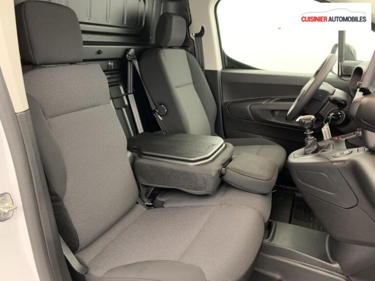 Citroën Berlingo VAN M DIESEL 100 CH MANUELLE - Image 10 (July 7, 2026)