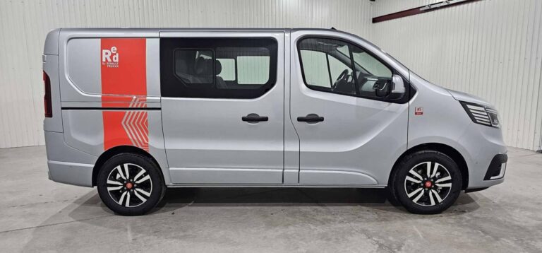 Renault Trafic CABINE APPROFONDIE CA BLUE DCI 170 BVA9 RED EDITION EXCLUSIVE - Image 17 (July 7, 2026)
