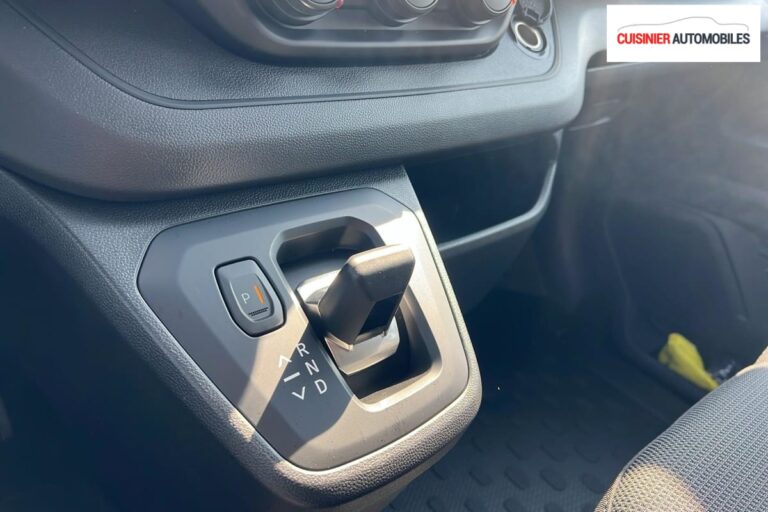 Renault Trafic CABINE APPROFONDIE 3T BLUE DCI 150 AUTO ADVANCE - Image 16 (July 7, 2026)