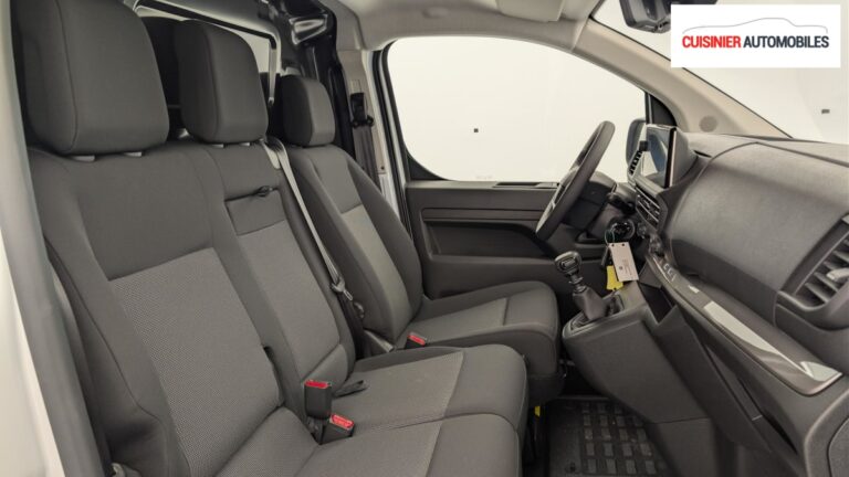 Peugeot Expert Fourgon M BLUEHDI 120 S BVM6 - Image 09 (July 7, 2026)
