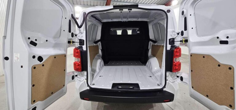 Peugeot Expert CABINE APPROFONDIE CA FIXE XL BLUEHDI 180 S&S EAT8 - Image 17 (July 7, 2026)