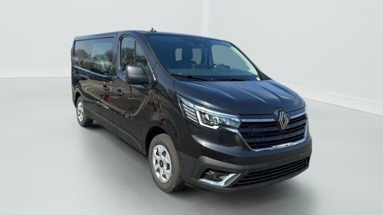 Renault Trafic CABINE APPROFONDIE 3T BLUE DCI 150 AUTO ADVANCE - Image 01 (July 7, 2026)