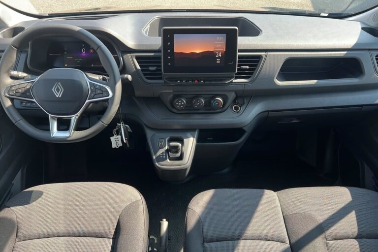 Renault Trafic CABINE APPROFONDIE 3T BLUE DCI 150 AUTO ADVANCE - Image 12 (July 7, 2026)