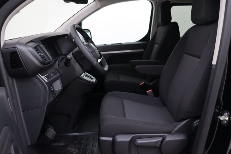 Peugeot Expert Cabine Approfondie FIXE XL DIESEL 180 CH AUTOMATIQUE - Image 12 (July 7, 2026)