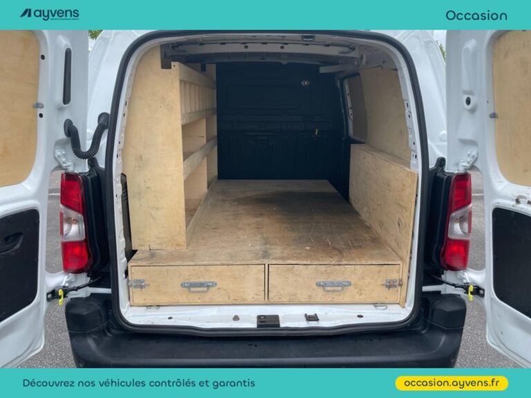 Citroën Berlingo Van XL 950kg BlueHDi 100 S&S Driver - Image 13 (July 7, 2026)
