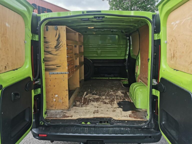 Renault Trafic 1.6 DCi 120 ch GRAND CONFORT - Image 05 (July 7, 2026)