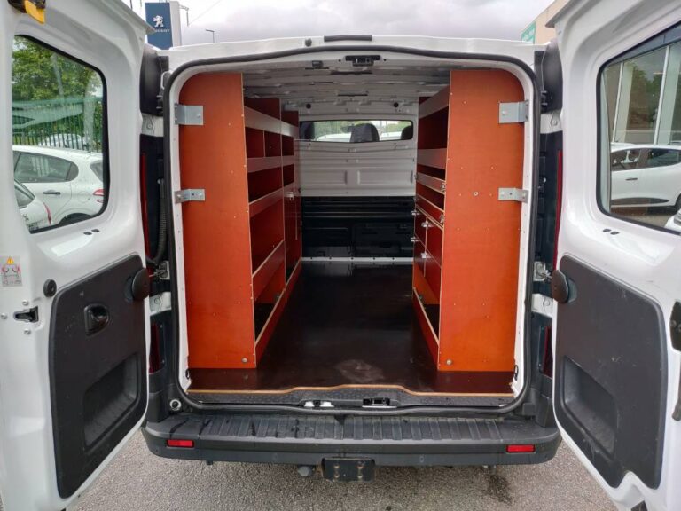 Renault Trafic III FG GCF 1000 dCi 95 E6 - Image 11 (July 7, 2026)