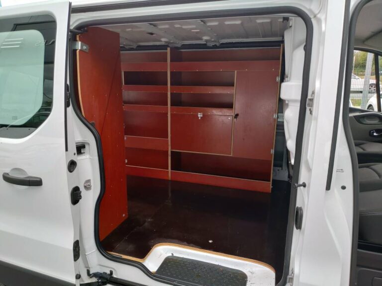 Renault Trafic III FG GCF 1000 dCi 95 E6 - Image 12 (July 7, 2026)