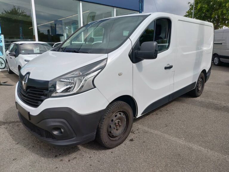 Renault Trafic III FG GCF 1000 dCi 95 E6 - Image 03 (July 7, 2026)