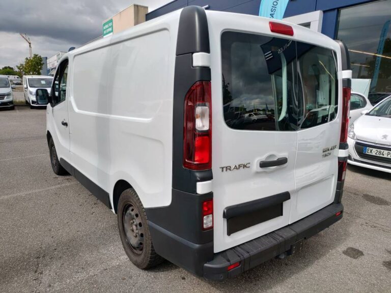Renault Trafic III FG GCF 1000 dCi 95 E6 - Image 04 (July 7, 2026)