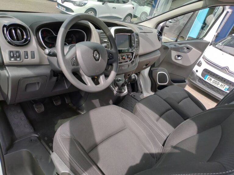 Renault Trafic III FG GCF 1000 dCi 95 E6 - Image 06 (July 7, 2026)