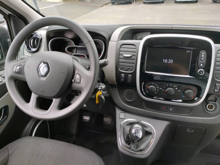 Renault Trafic III FG GCF 1000 dCi 95 E6 - Image 07 (July 7, 2026)