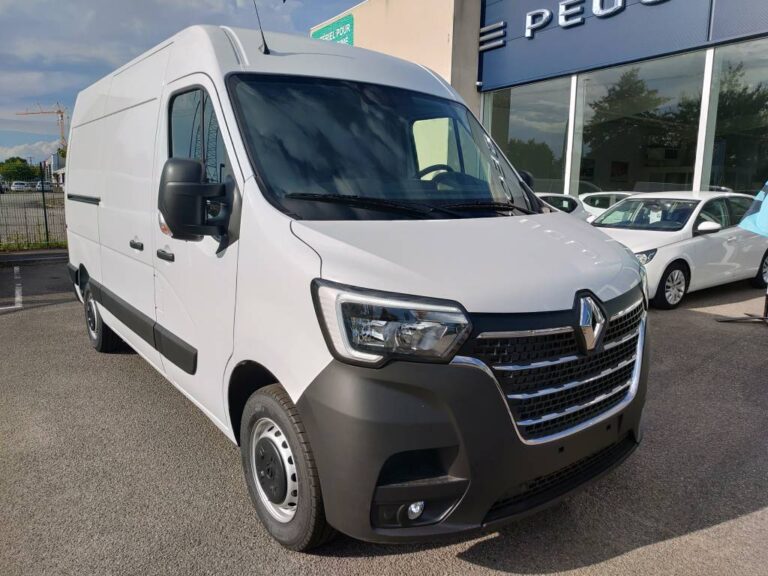 Renault Master III FG Tr CF F3300 Blue dCi 135 - Image 01 (July 7, 2026)