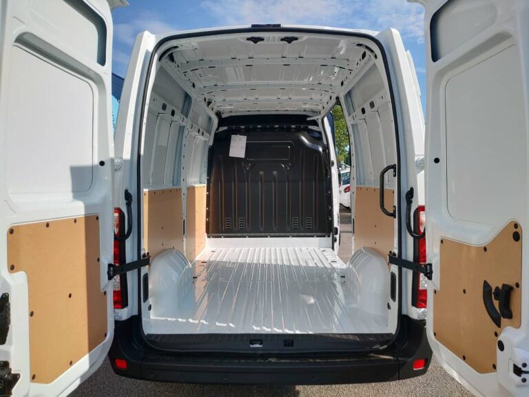 Renault Master III FG Tr CF F3300 Blue dCi 135 - Image 13 (July 7, 2026)