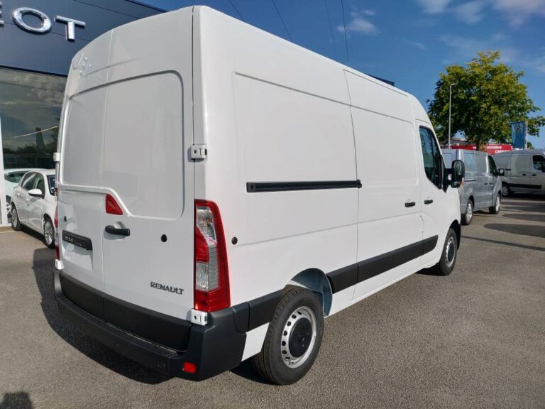 Renault Master III FG Tr CF F3300 Blue dCi 135 - Image 05 (July 7, 2026)
