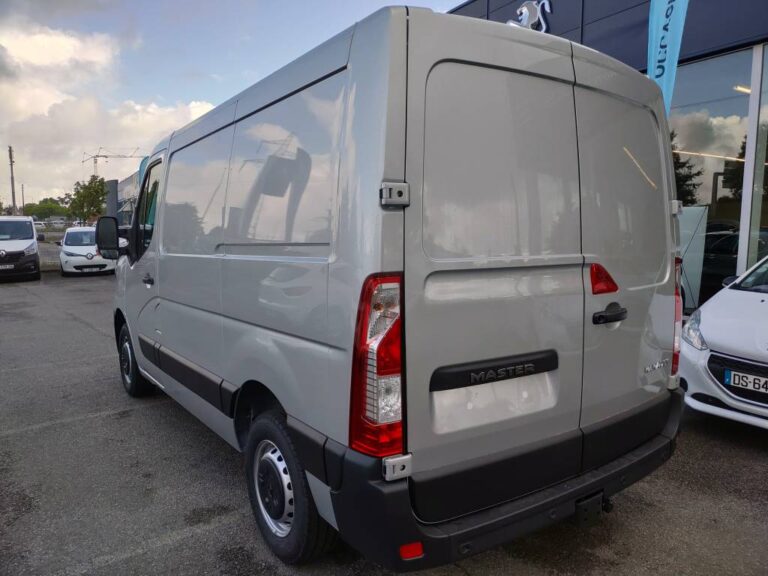 Renault Master III FG Tr GCF F2800 Blue dCi 135 - Image 03 (July 7, 2026)