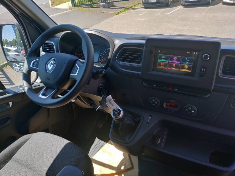 Renault Master III FG Tr GCF F2800 Blue dCi 135 - Image 07 (July 7, 2026)