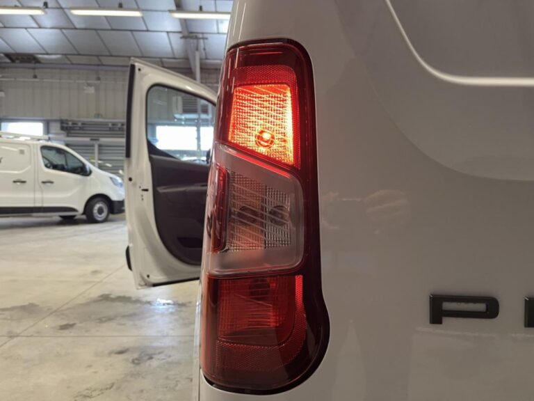 Peugeot Partner III M Charge utile major Dies 130 Auto PP Co - Image 13 (July 7, 2026)