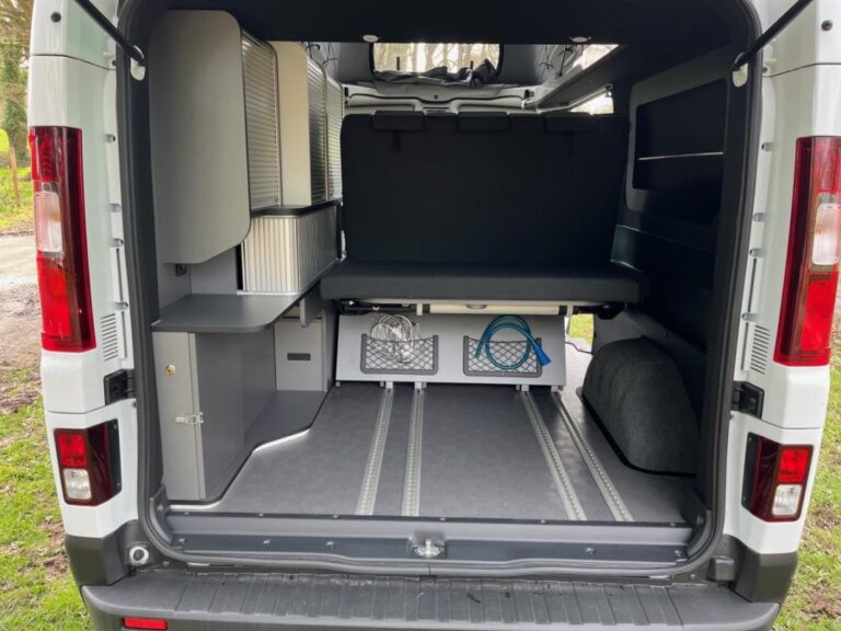 Renault Trafic Grand SpaceNomad III équilibre blue dCi 150 EDC - Image 12 (July 7, 2026)