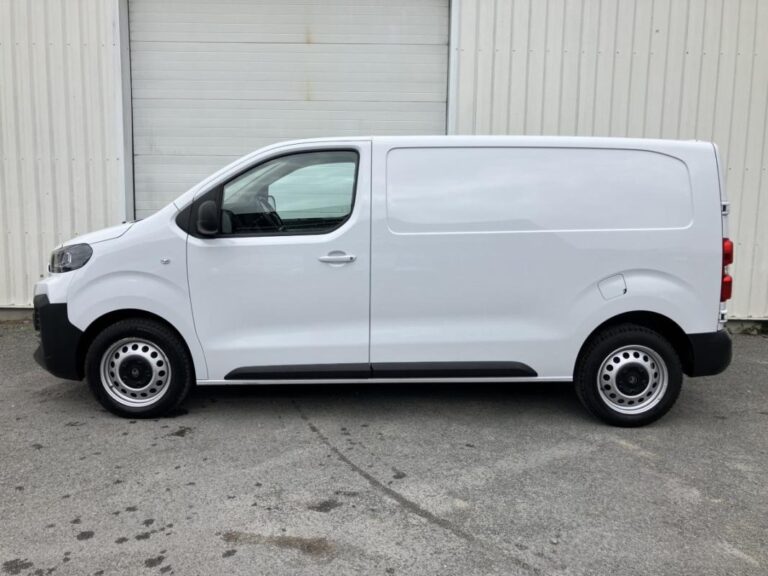 Citroën Jumpy III Taille M BHDi 180 EAT8 PACK PREM CONNECT - Image 02 (July 7, 2026)