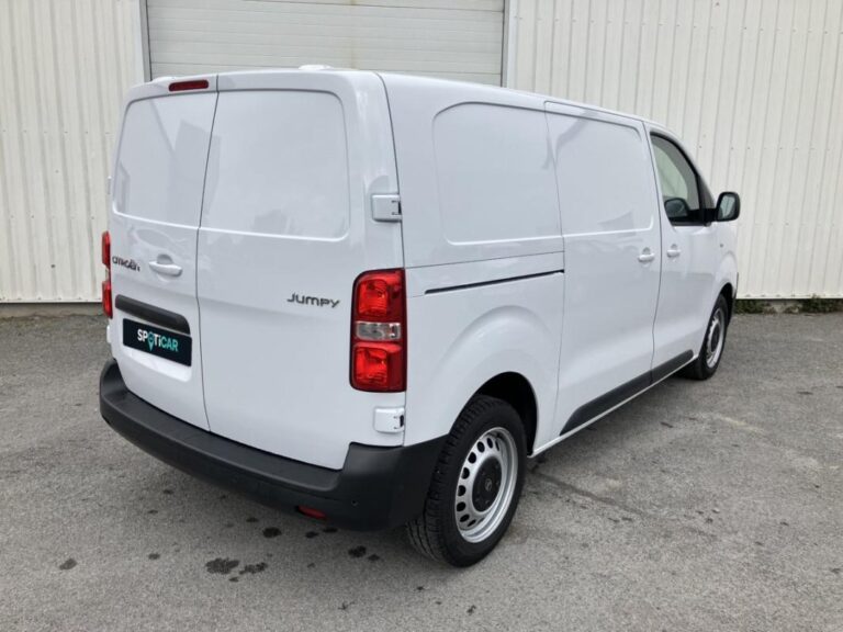 Citroën Jumpy III Taille M BHDi 180 EAT8 PACK PREM CONNECT - Image 05 (July 7, 2026)