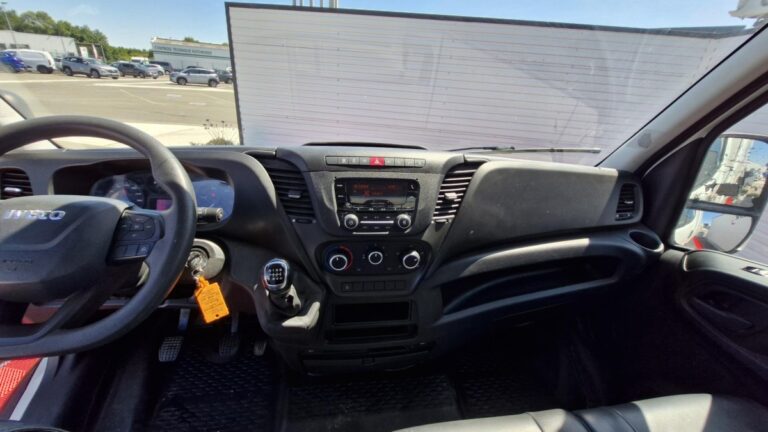 Iveco Daily 35C16 Quad-Leaf BENNE + COFFRE - Image 08 (July 7, 2026)