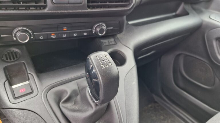 Peugeot Partner STANDARD 1000 KG BLUEHDI 100 ASPHAL - Image 10 (July 7, 2026)
