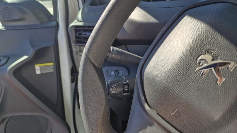 Peugeot Partner STANDARD 650 KG BLUEHDI 75 PREMIUM - Image 11 (July 7, 2026)