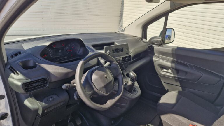 Peugeot Partner STANDARD 650 KG BLUEHDI 75 PREMIUM - Image 13 (July 7, 2026)