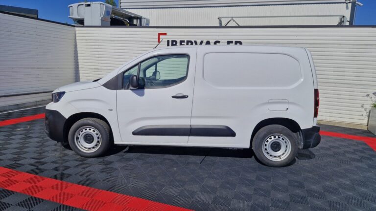 Peugeot Partner STANDARD 650 KG BLUEHDI 75 PREMIUM - Image 03 (July 7, 2026)