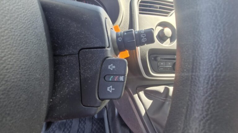 Renault Kangoo Express BLUE DCI 80 EXTRA R-LINK - Image 18 (July 7, 2026)