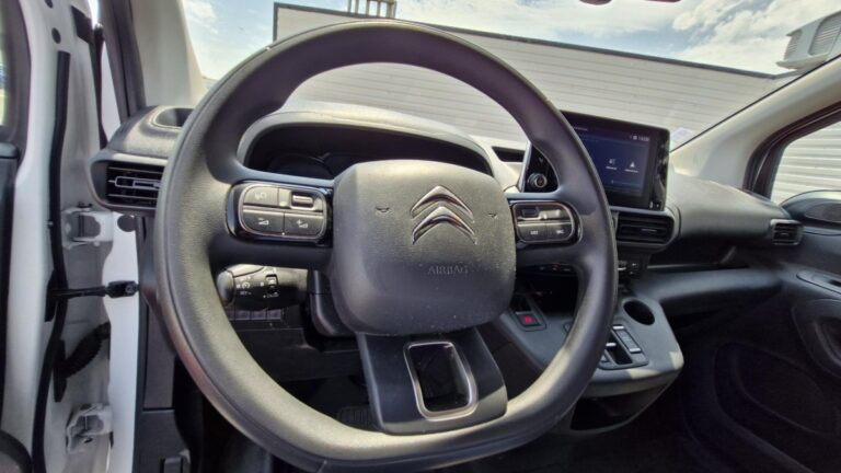 Citroën Berlingo XL ELECTRIQUE 136 ch batterie 50 kwh club - Image 18 (July 7, 2026)