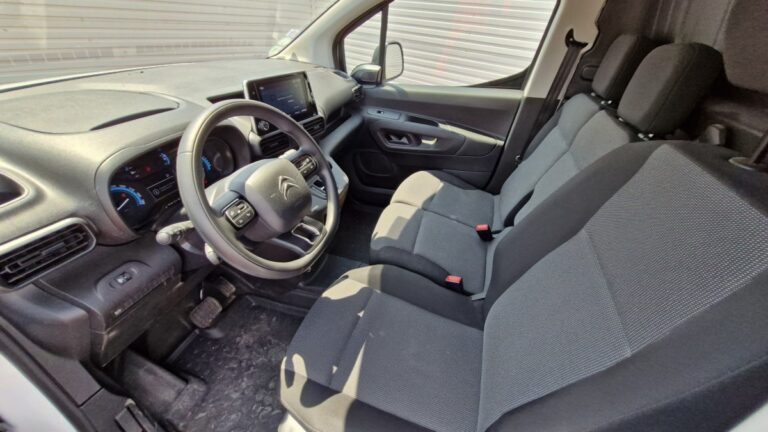 Citroën Berlingo XL ELECTRIQUE 136 ch batterie 50 kwh club - Image 09 (July 7, 2026)